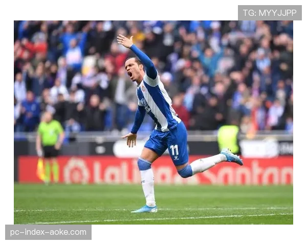 聚焦瓦伦西亚年轻边锋:如何从替补奇兵成长为队内头号定位球主罚者 聚焦瓦伦西亚年轻边锋:如何从替补奇兵成长为队内头号定位球主罚者